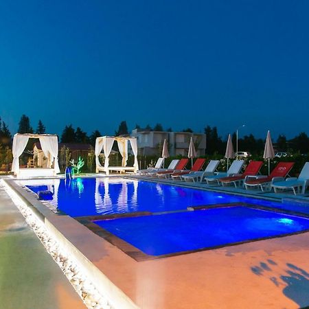 Apartments Paradise Улцинь Екстер'єр фото