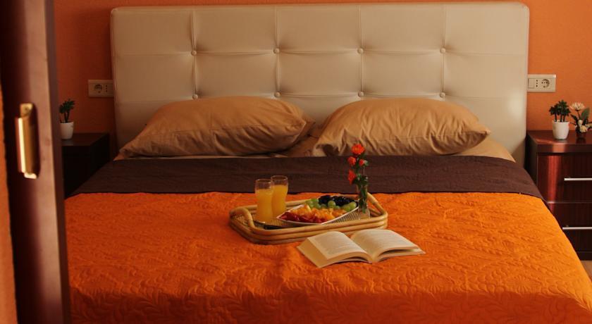 Apartments Paradise Улцинь Екстер'єр фото