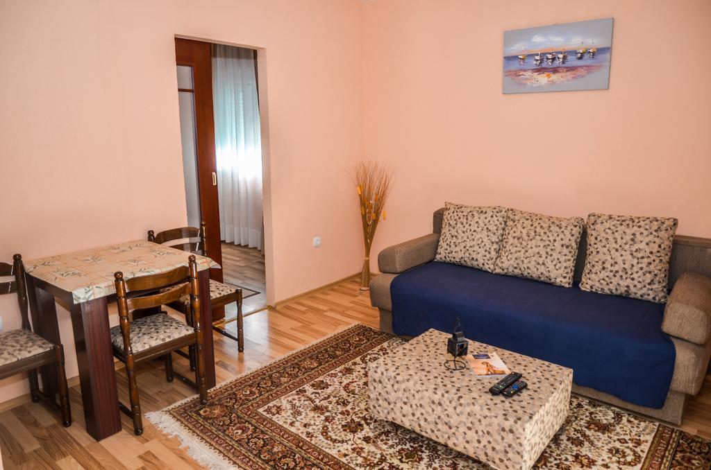 Apartments Paradise Улцинь Екстер'єр фото