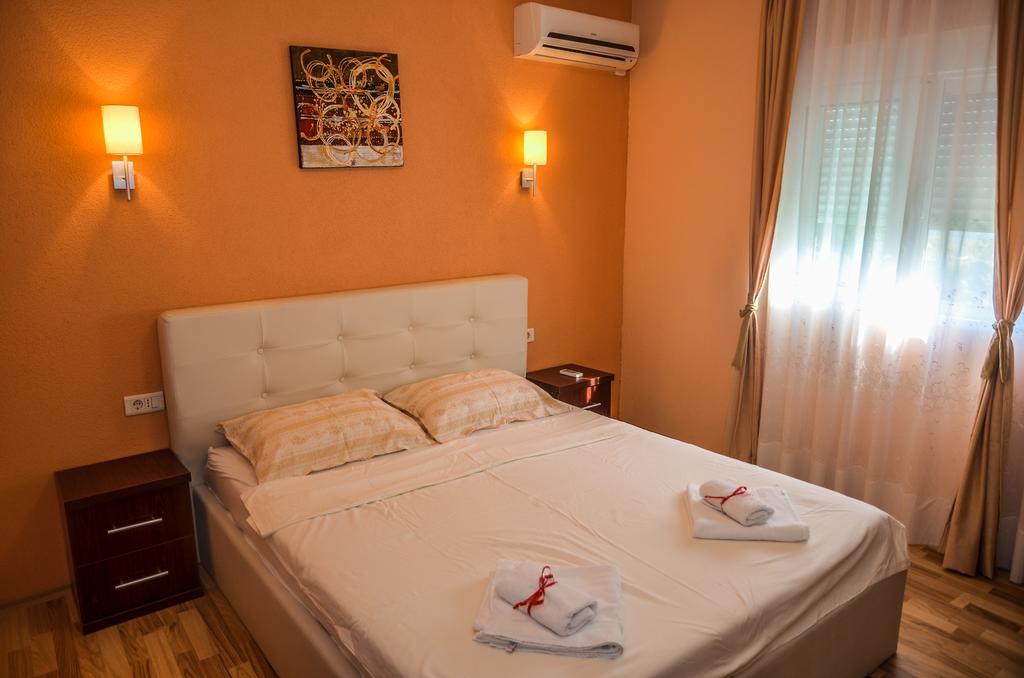 Apartments Paradise Улцинь Екстер'єр фото
