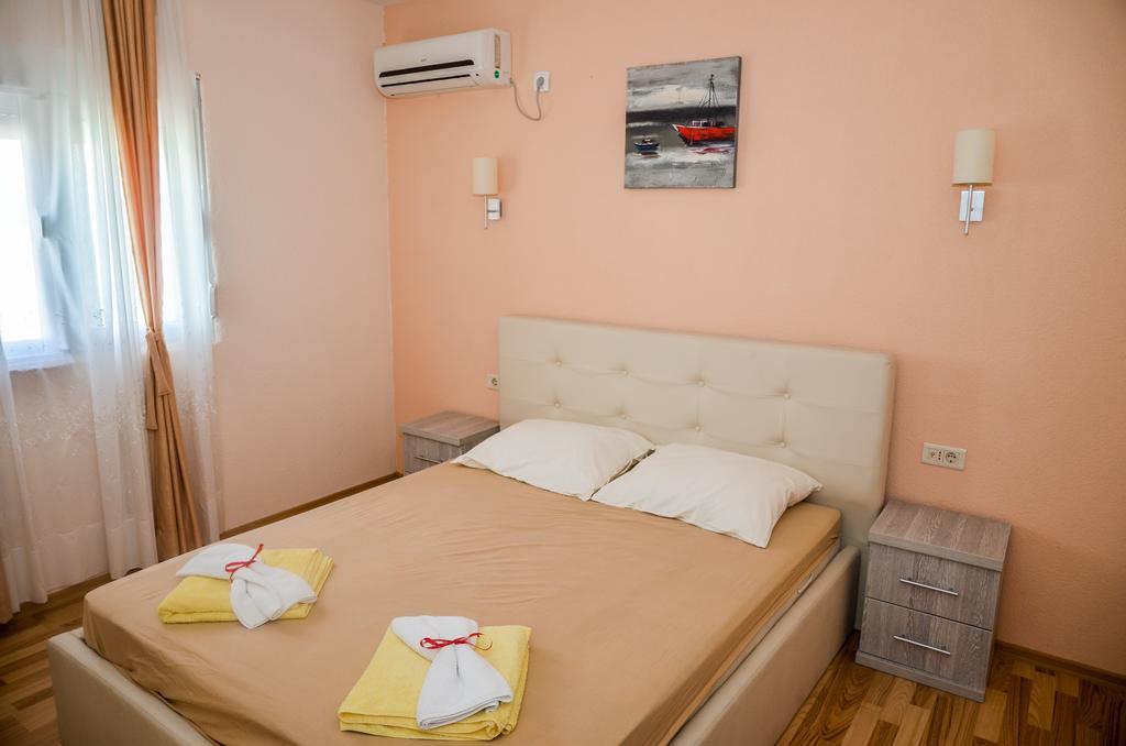 Apartments Paradise Улцинь Екстер'єр фото
