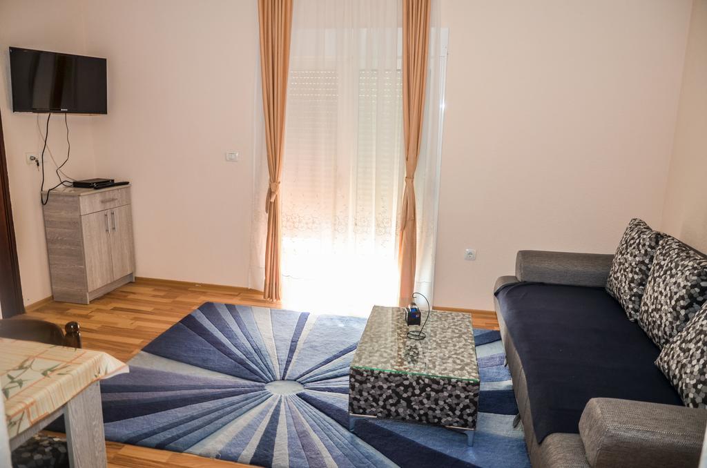 Apartments Paradise Улцинь Екстер'єр фото