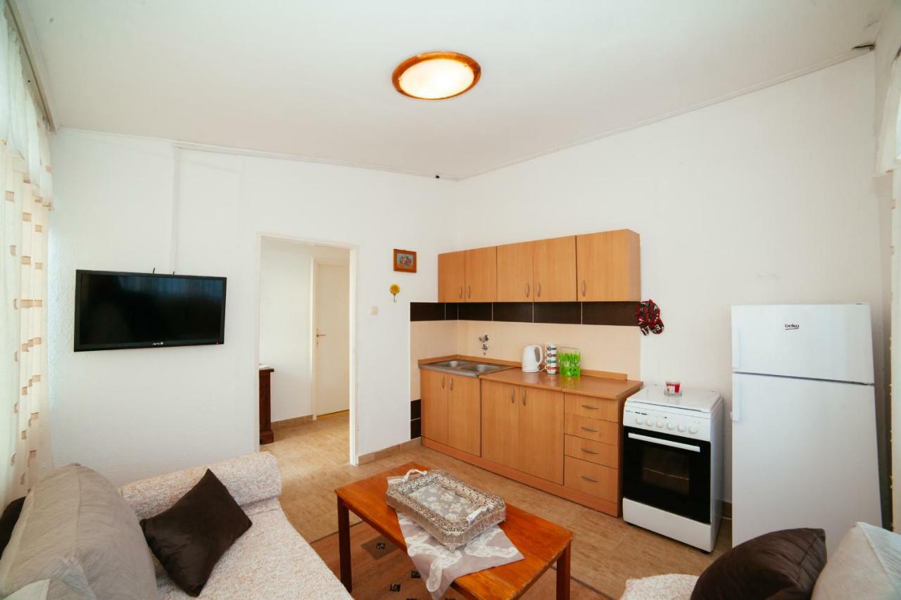 Apartments Paradise Улцинь Екстер'єр фото