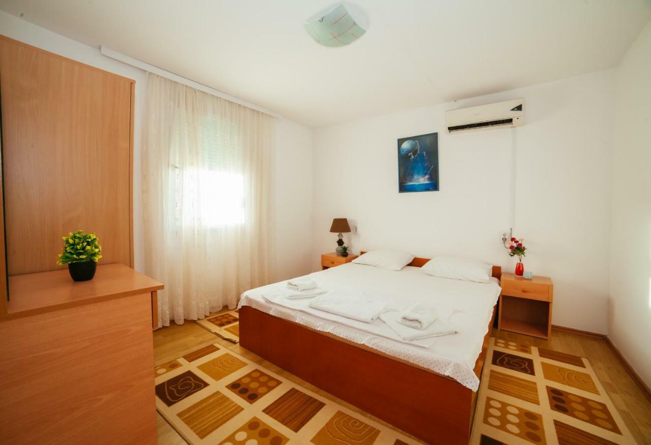 Apartments Paradise Улцинь Екстер'єр фото