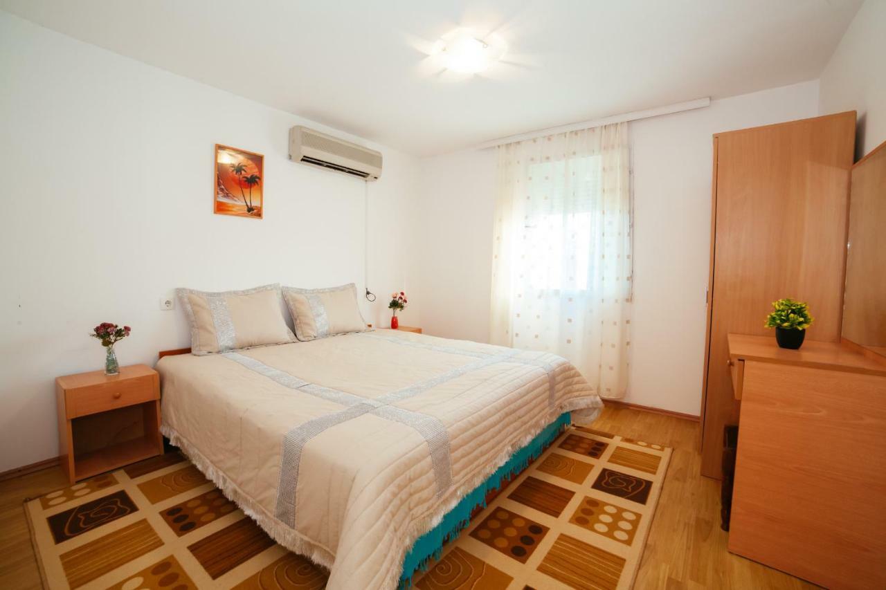 Apartments Paradise Улцинь Екстер'єр фото